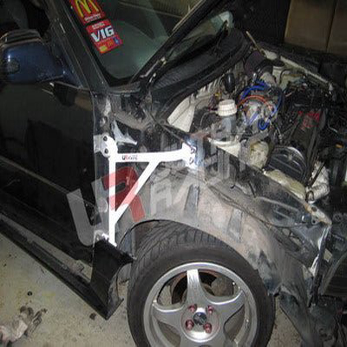 Daihatsu Charade G200 94-00 Ultra Racing 3-Point Fender Brackets  UR-FD3-647P