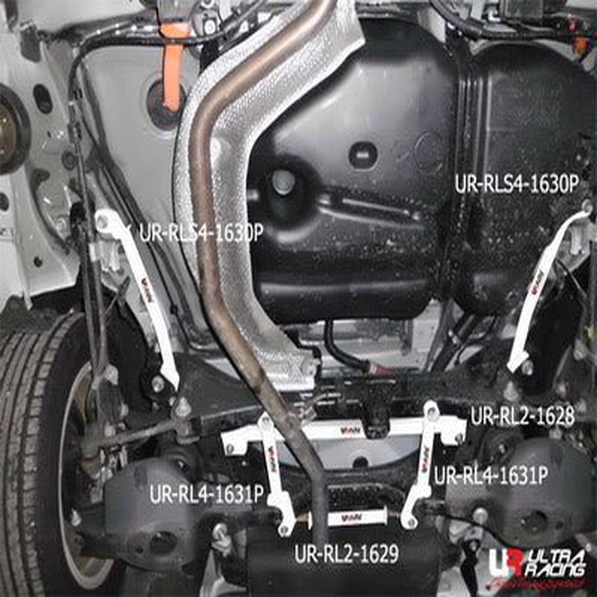 Lexus CT200H 11+ 1.8 Ultra Racing 2x 2-Point Rear Bars 1631-Point  UR-RS4-1631P