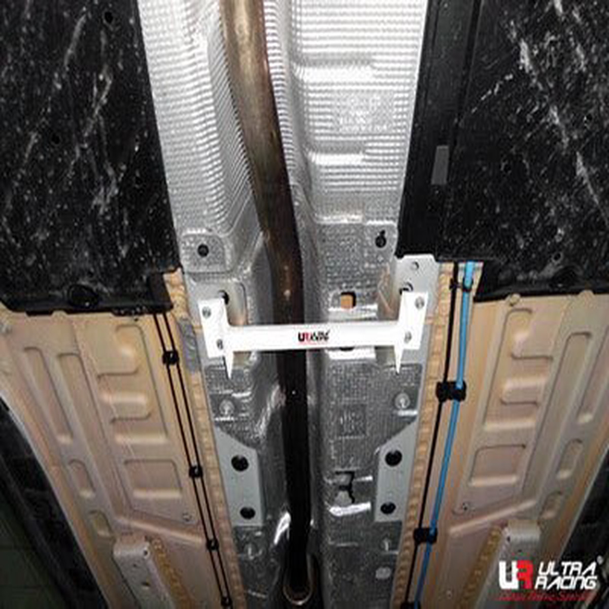 Mini Countryman R60 11+ Ultra Racing 2-Point Mid Lower Bar  UR-ML2-1501