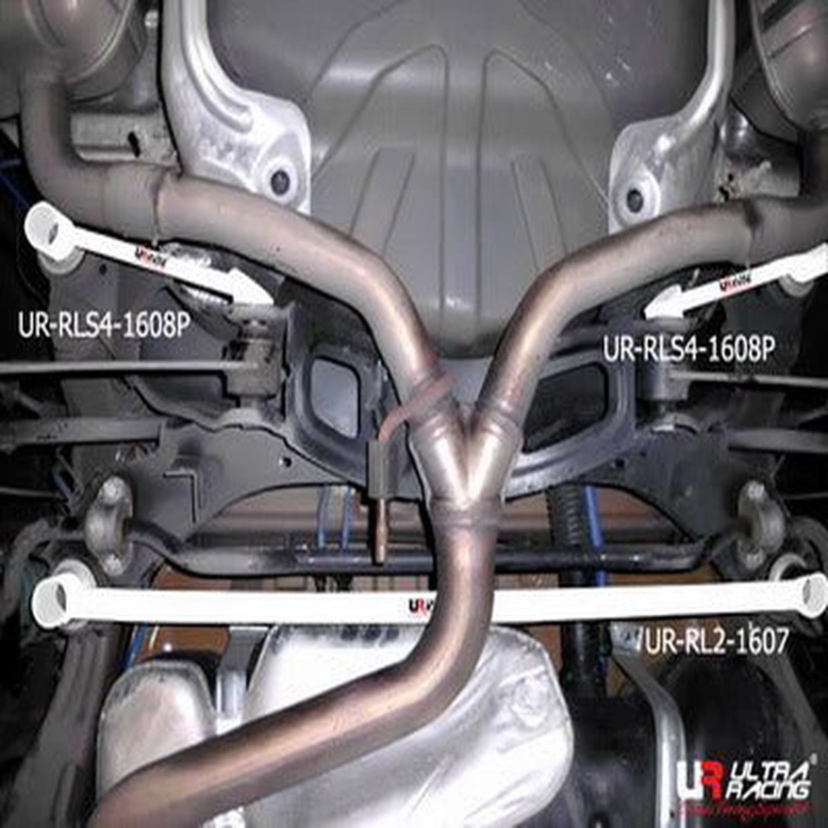 Alfa Romeo 159 05+ / Brera Ultra Racing 2x 2-Point Rear Braces 1608-Point  UR-RS4-1608P