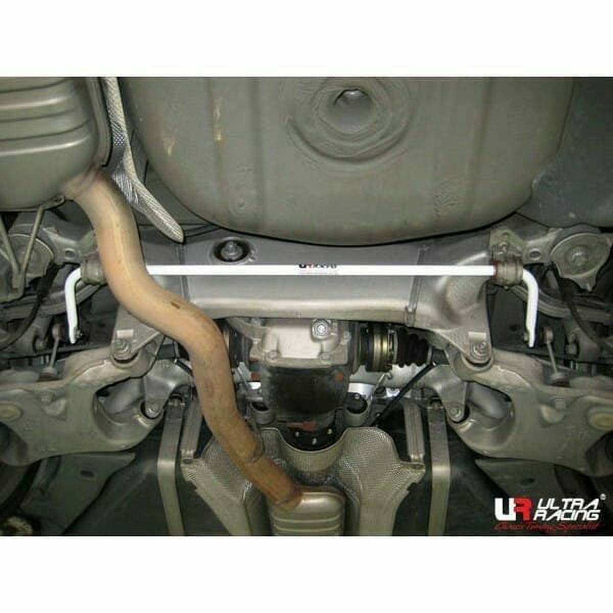 BMW M5 E60 05-10 Ultra Racing Rear Sway Bar 23mm  UR-AR21-561