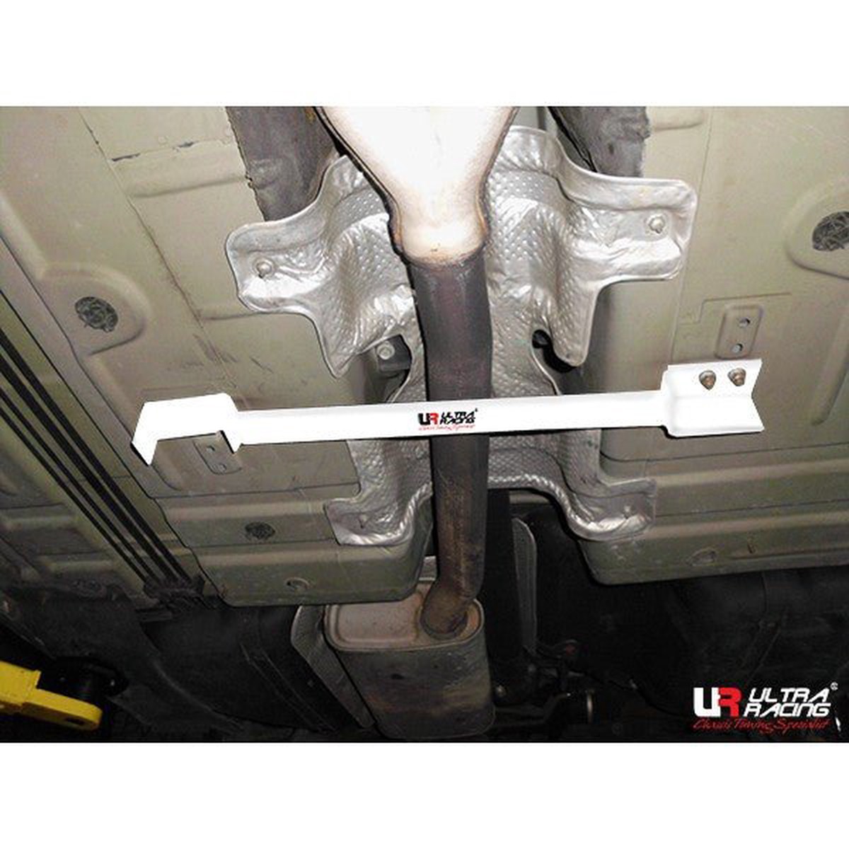 Chrysler 300C V6 05-10 Ultra Racing 2-Point Mid Lower Brace  URUS-ML2-2342