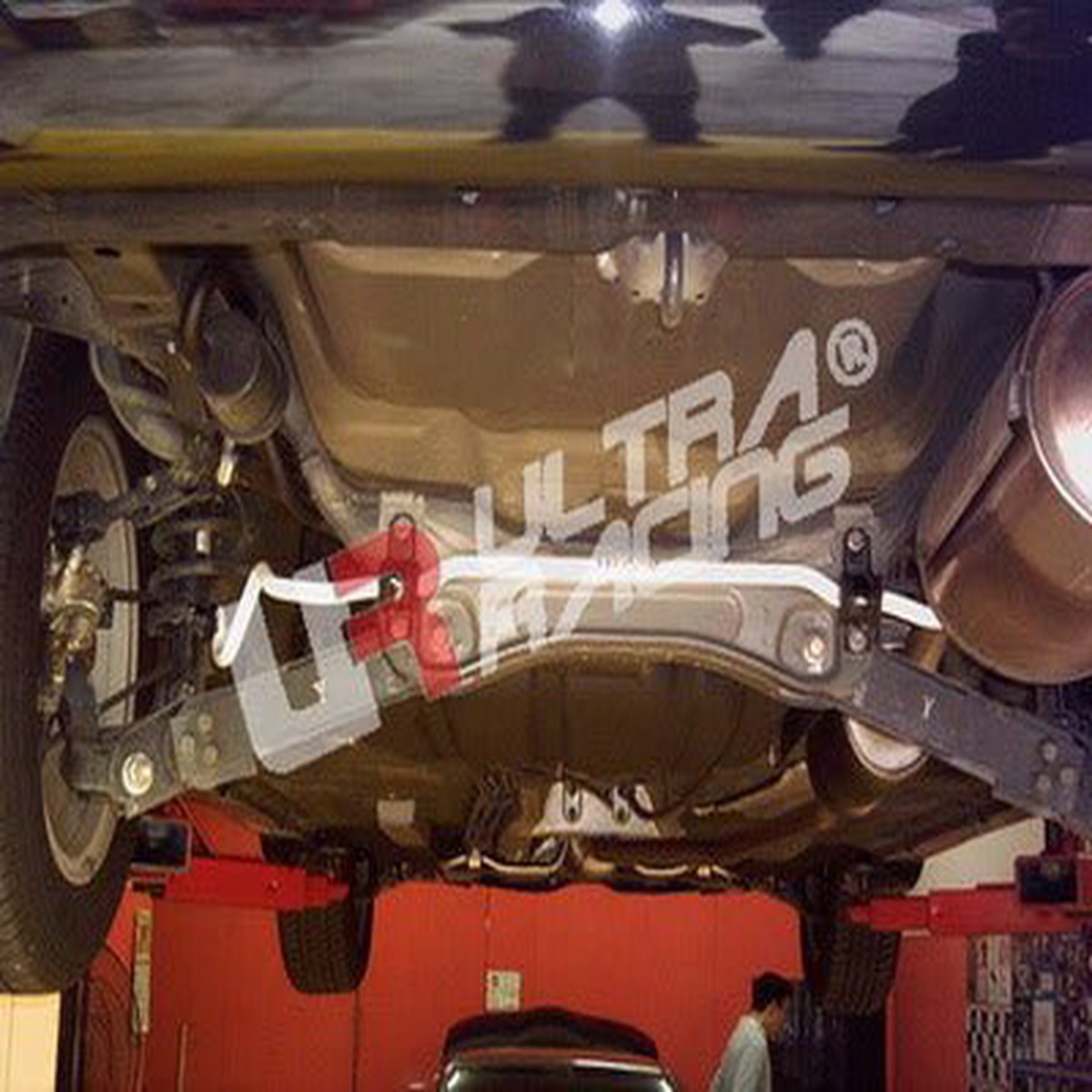 Honda Civic 01-05 2/3D (+Type-R) Ultra Racing Rear Sway Bar 16mm  UR-AR16-025