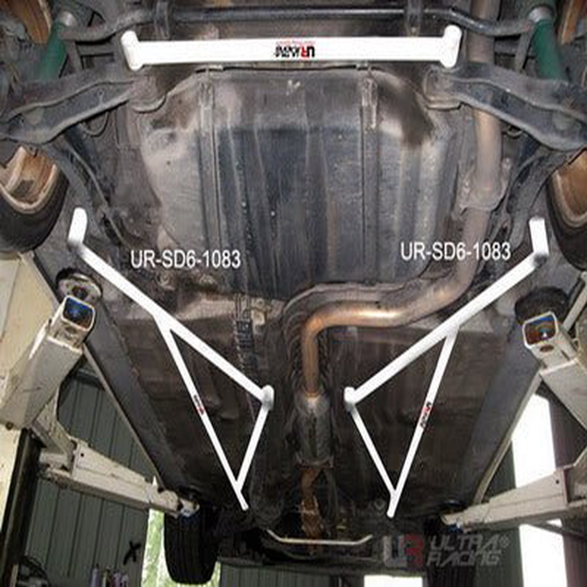 Honda Integra 94-01 DC2 Ultra Racing 2x 3-Point Floor Bars  UR-SD6-1083P