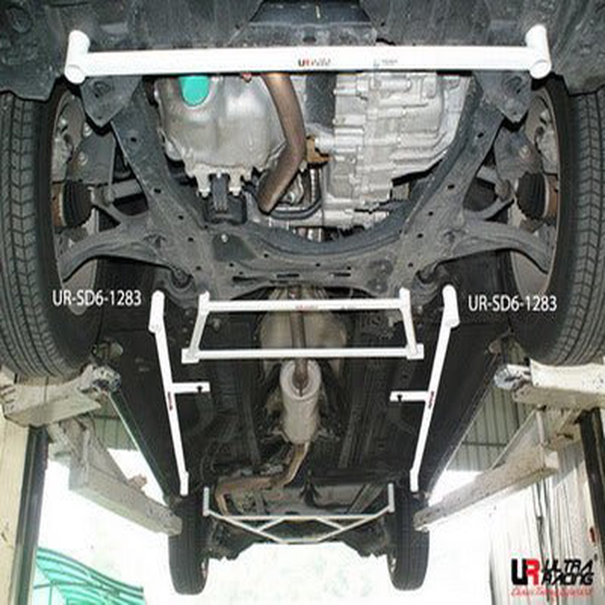 Honda Stream 07+ Ultra Racing 2x 3-Point Floor Bars  UR-SD6-1283P