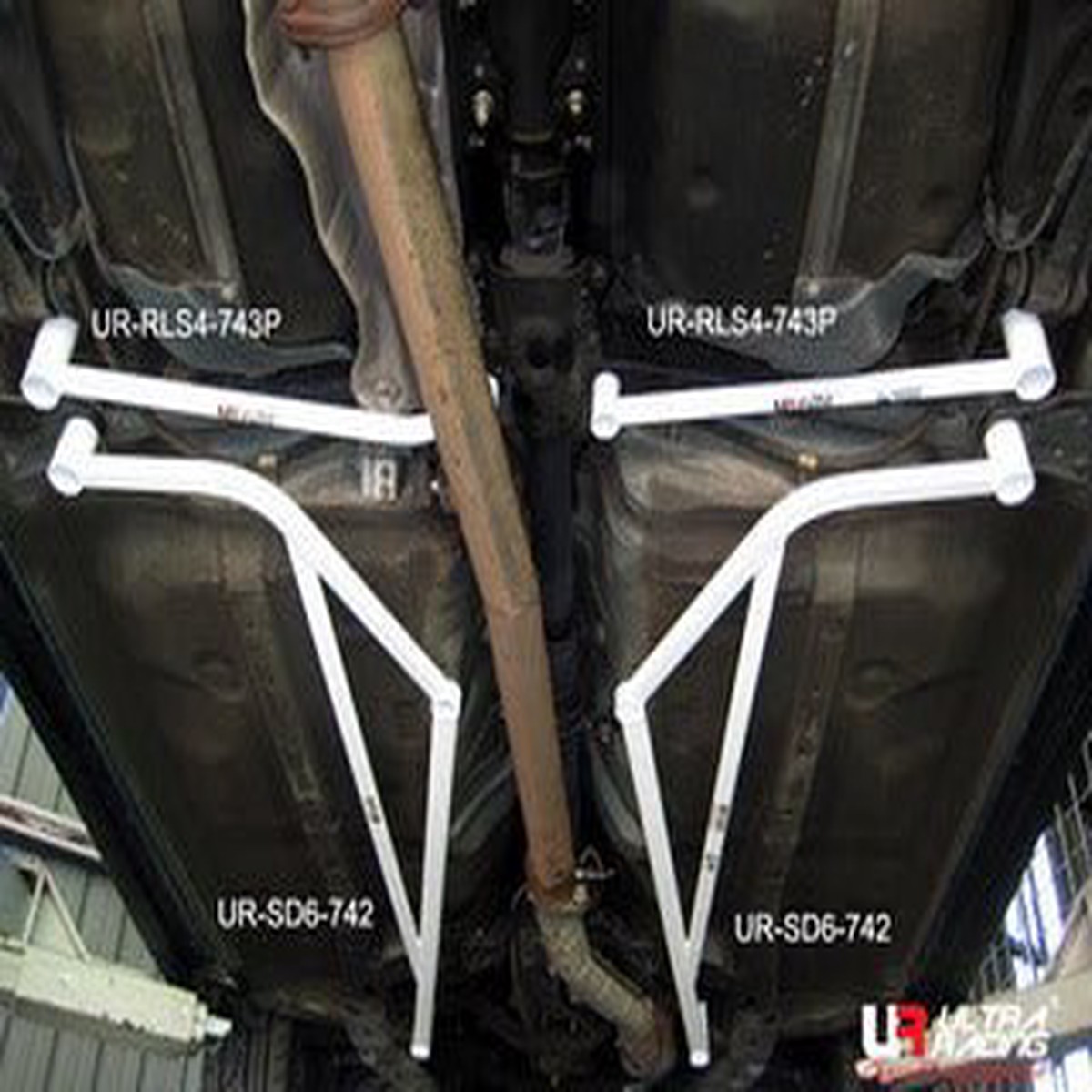Impreza WRX/STI 01-07 Ultra Racing 2x 3-Point Floor Bars  UR-SD6-742P