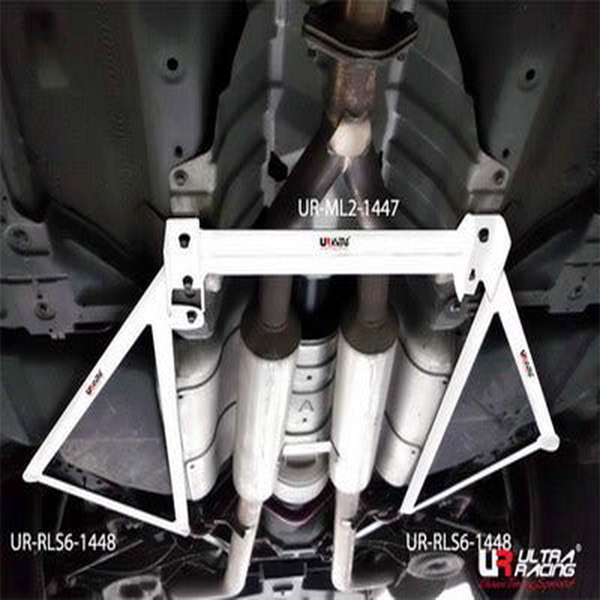 Nissan V36/Infiniti G37 Ultra Racing 2x 3-Point Rear Lower Bars  UR-RS6-1448P