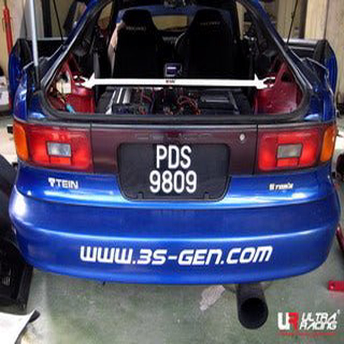 Toyota Celica ST183 89+ Ultra Racing 2-Point Rear Upper Strutbar  UR-RE2-1218