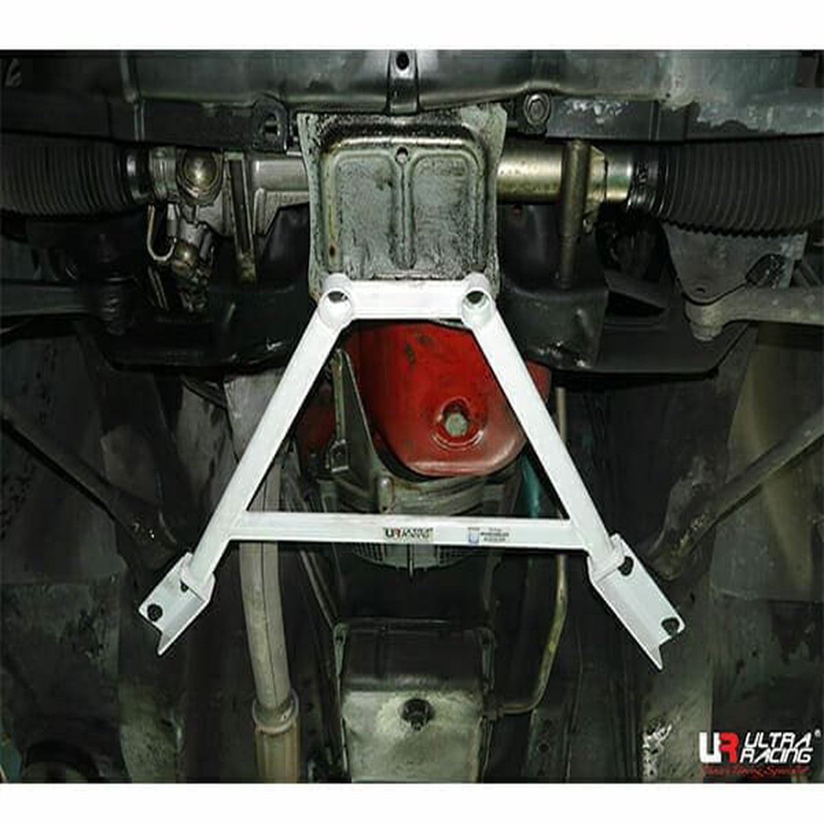 Volvo 940 90-98 Ultra Racing 4-Point Front Lower Brace  UR-LA4-1729
