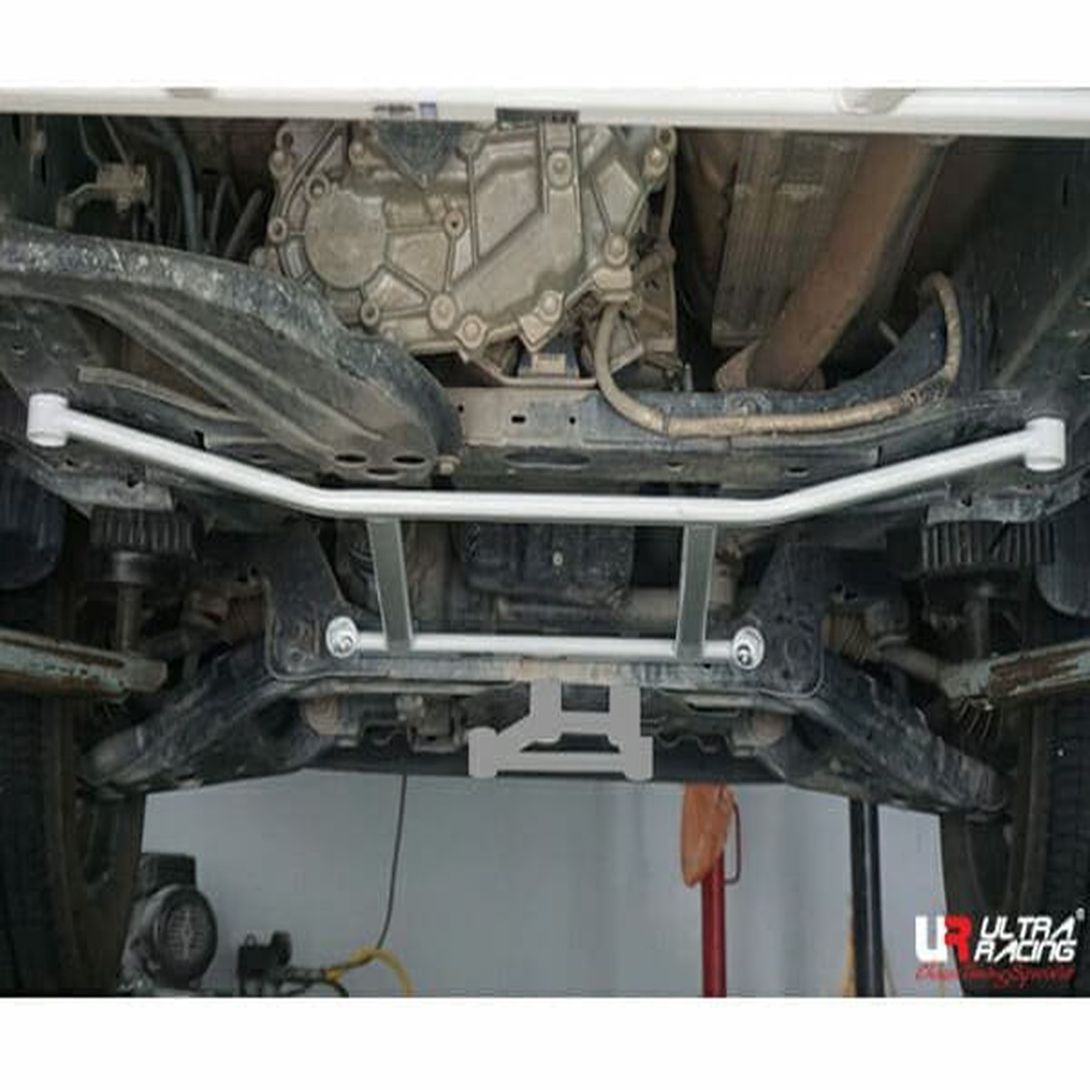 Ford Everest U375/UA 3.2D 15+ Ultra Racing 4-Point Mid Lower Brace  UR-ML4-3406