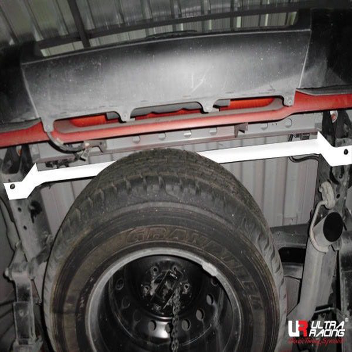 Ford Ranger T6 2.2D 11+ Ultra Racing 2-Point Rear Torsion Bar  UR-RT2-1990