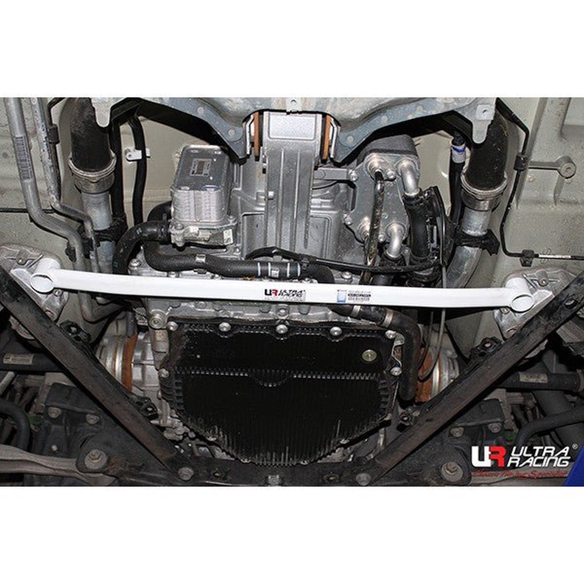 Porsche Cayman 981 14+ Ultra Racing 2-Point Rear Lower Brace  URKR-RL2-2677