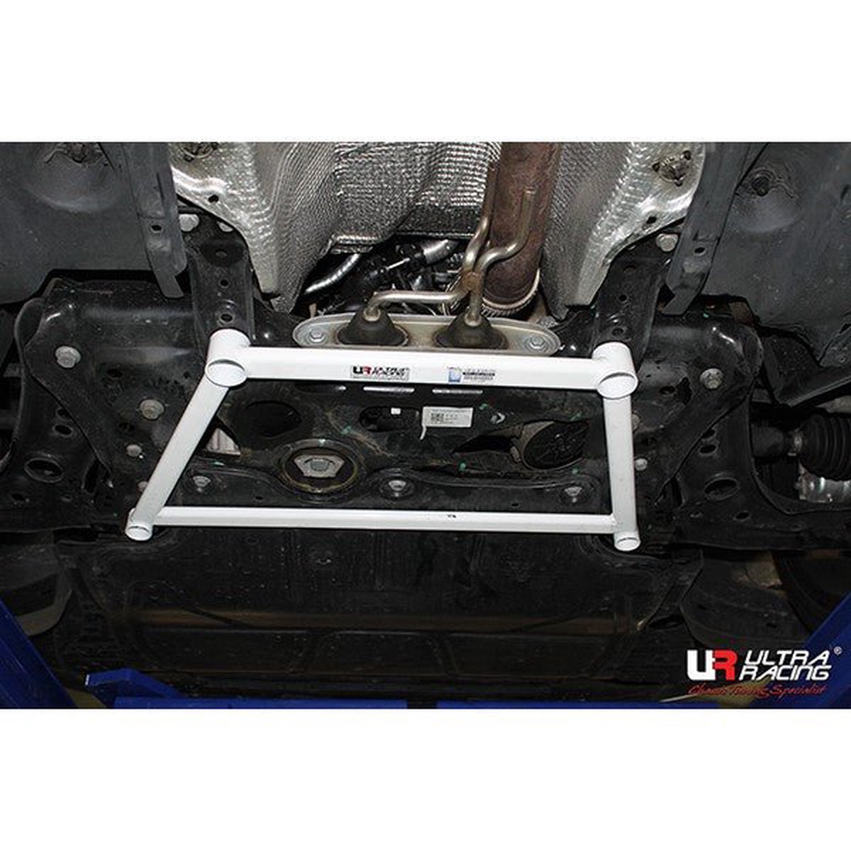 VW Golf 7 2.0TDI Ultra Racing 4-Point Front Lower Brace  URKR-LA4-2686