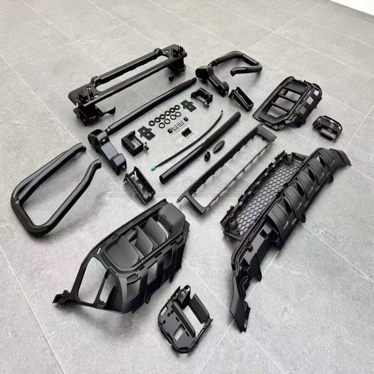 Mercedes G63 Brush Guard in Gloss Black for 2025+ G63 W465 without OEM Brush Guard