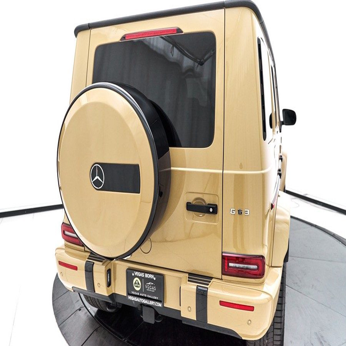 Paintable Spare Tire Cover for Mercedes G-class in MANUFAKTUR Signature Desert Sand