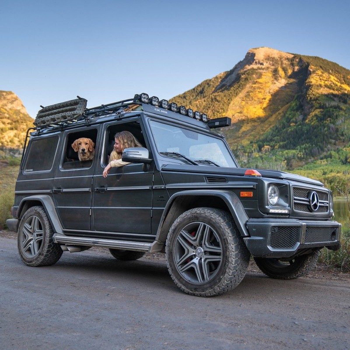 GOBI Mercedes G-Wagon Stealth Rack with Sunroof and Multi-Light Setup