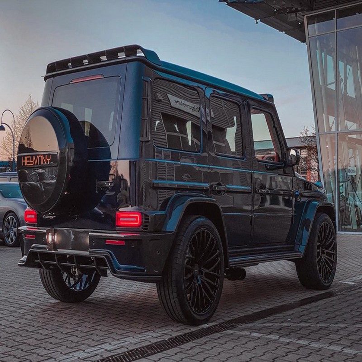 Keyvany G-Wagon Carbon Fiber D-Pillar Cover 2 Parts set  Left & Right for G-Class W464