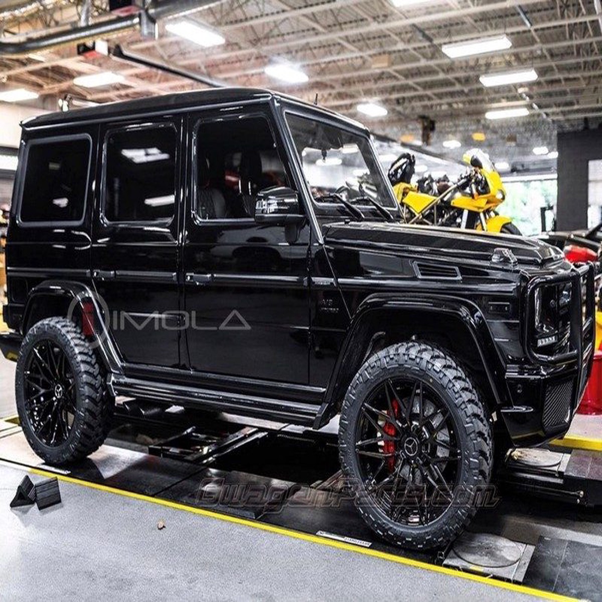 3 Lift Kit for Mercedes G-class W463 with Rogue Springs & Fox 2.0 Adjustable Shocks