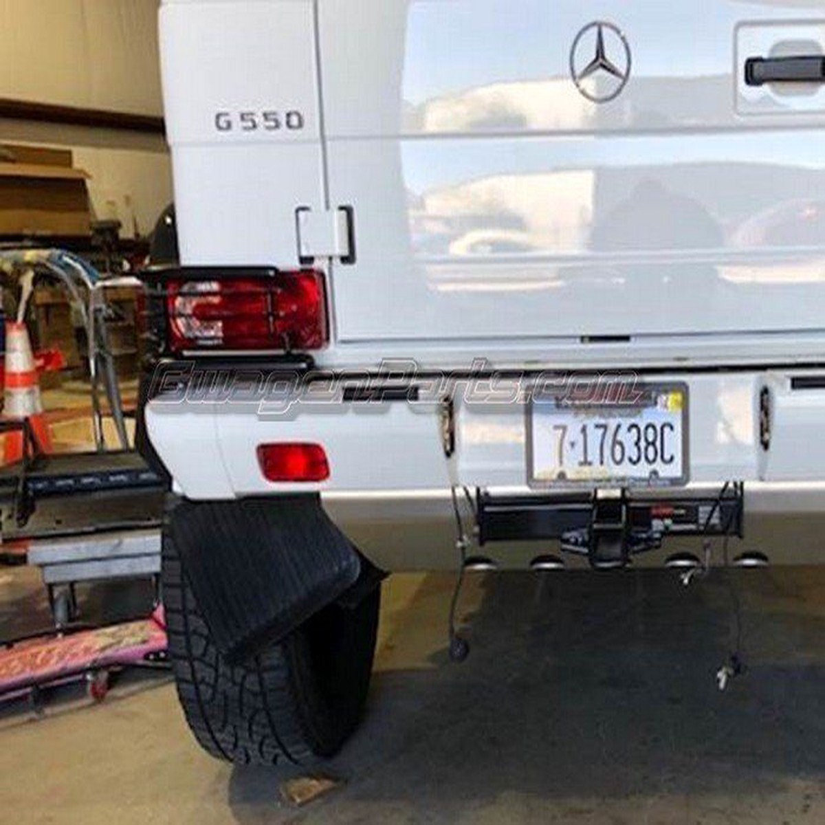 Taillight Guards in Satin Black for Mercedes G-class W463