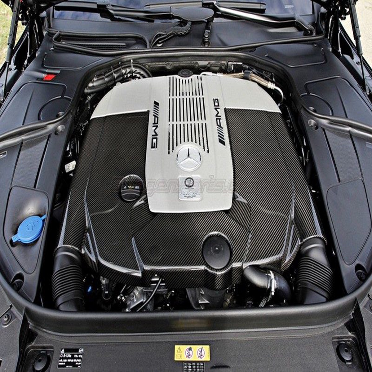 AMG 65 Exclusive Carbon Motor Covering