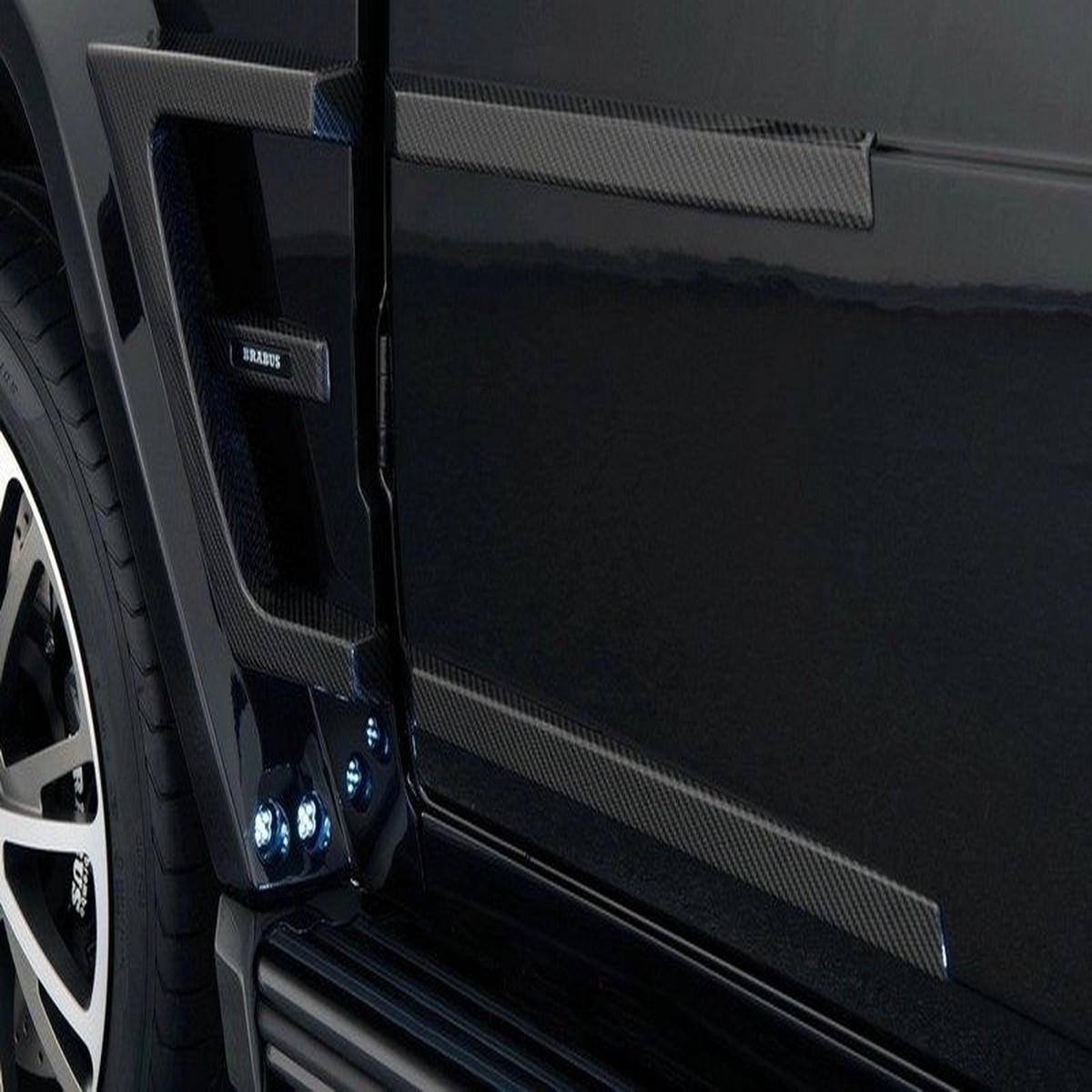 B-style Carbon Widestar Retrofit Set for 2002-2018 W463