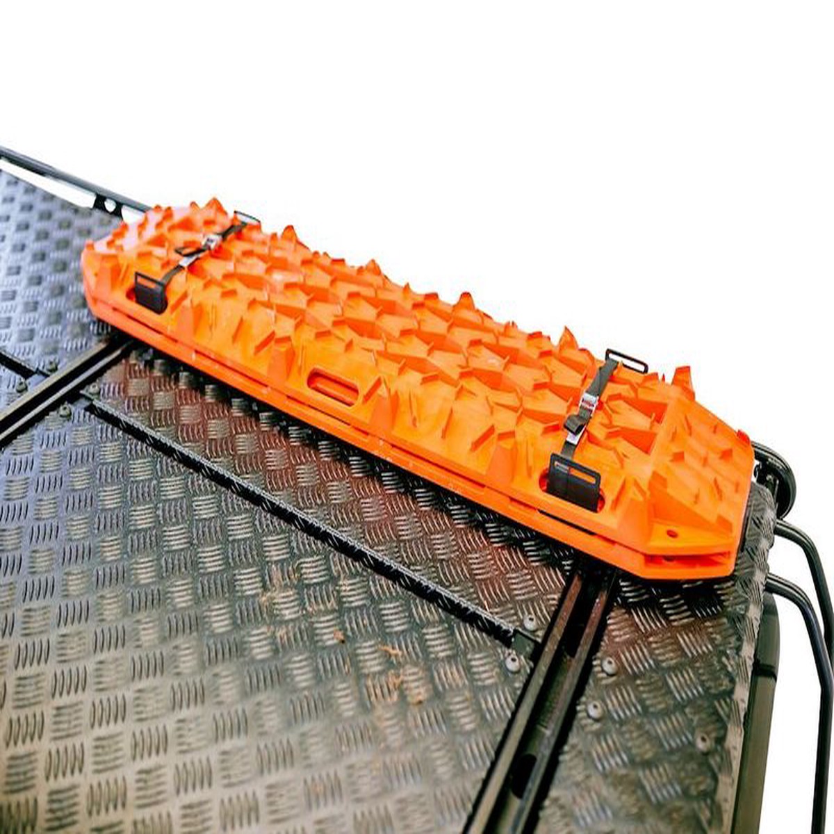 Letech Sand Plate Holder  Fits Letech Roof Racks (for MAXTRAX Sand Plates)