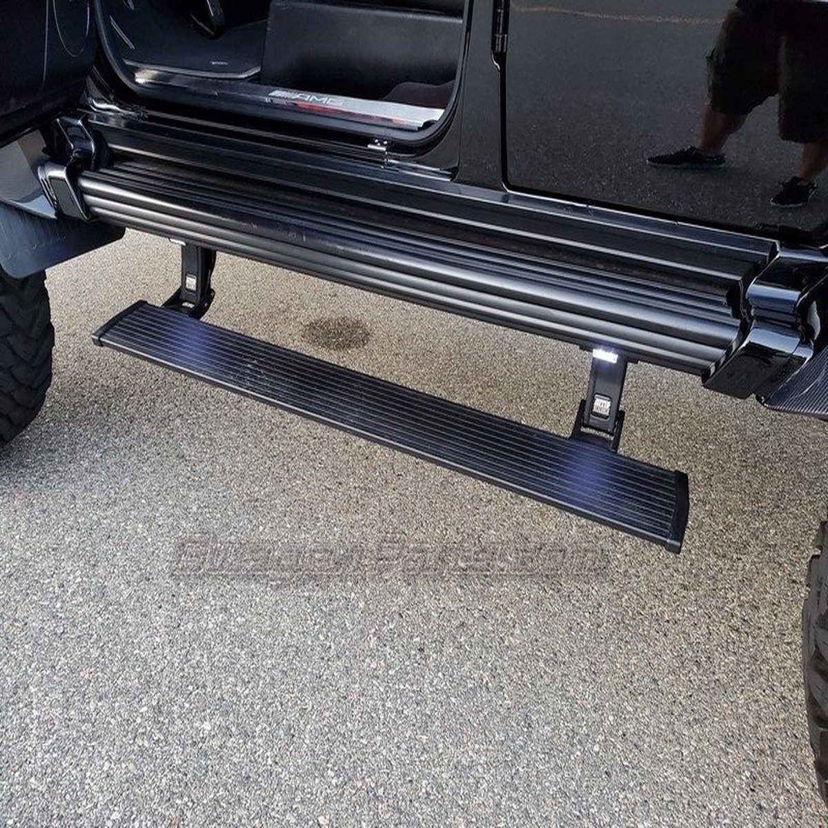 Mercedes G-class Electric Side Steps: GRIT Off-road Bracket Kit with AMP Boards