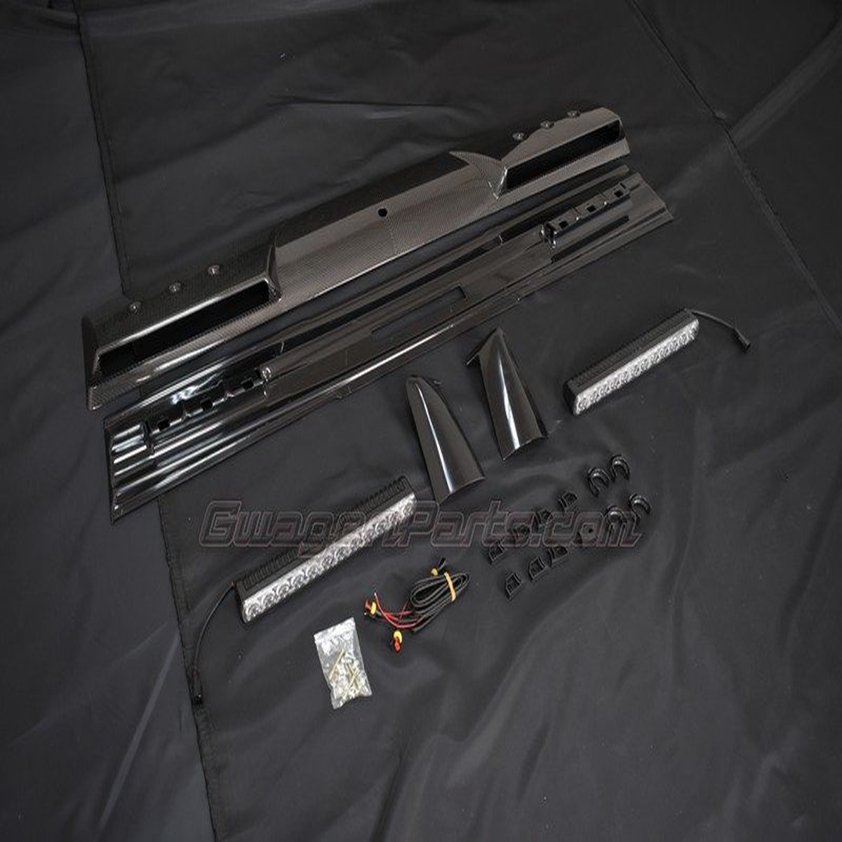 B-style Carbon Fiber Front Roof Spoiler with LEDs for Mercedes W463