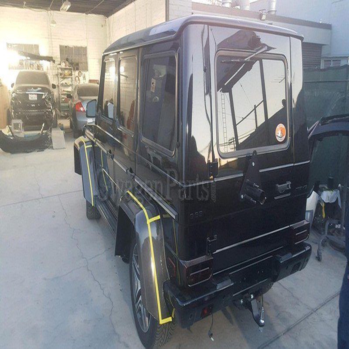 Carbon Fiber Fender Flares Mercedes G500 44-style