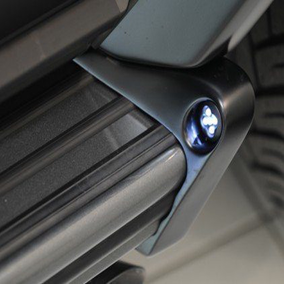 BRABUS Illuminated Running Board Caps for MY 02-18 W463