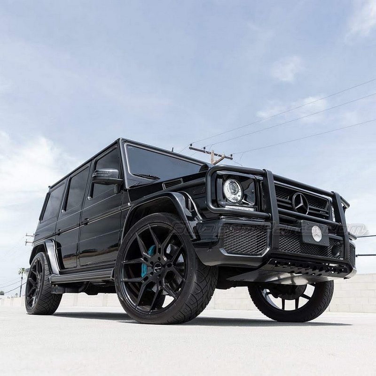 Giovanna Haleb for Mercedes Benz G-Wagon