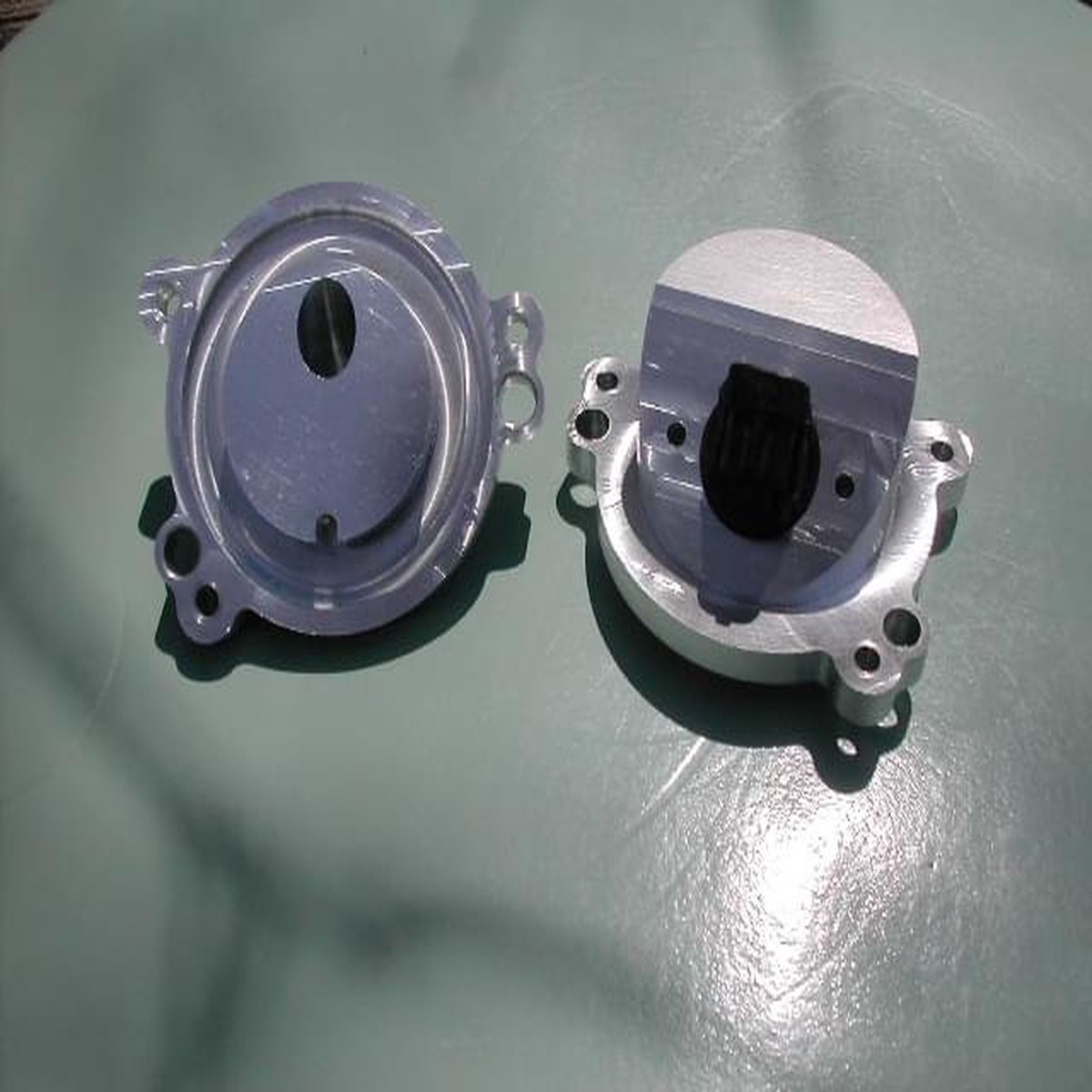 Hitachi 46mm 3 Screw Round Top Carb TBI Adapter