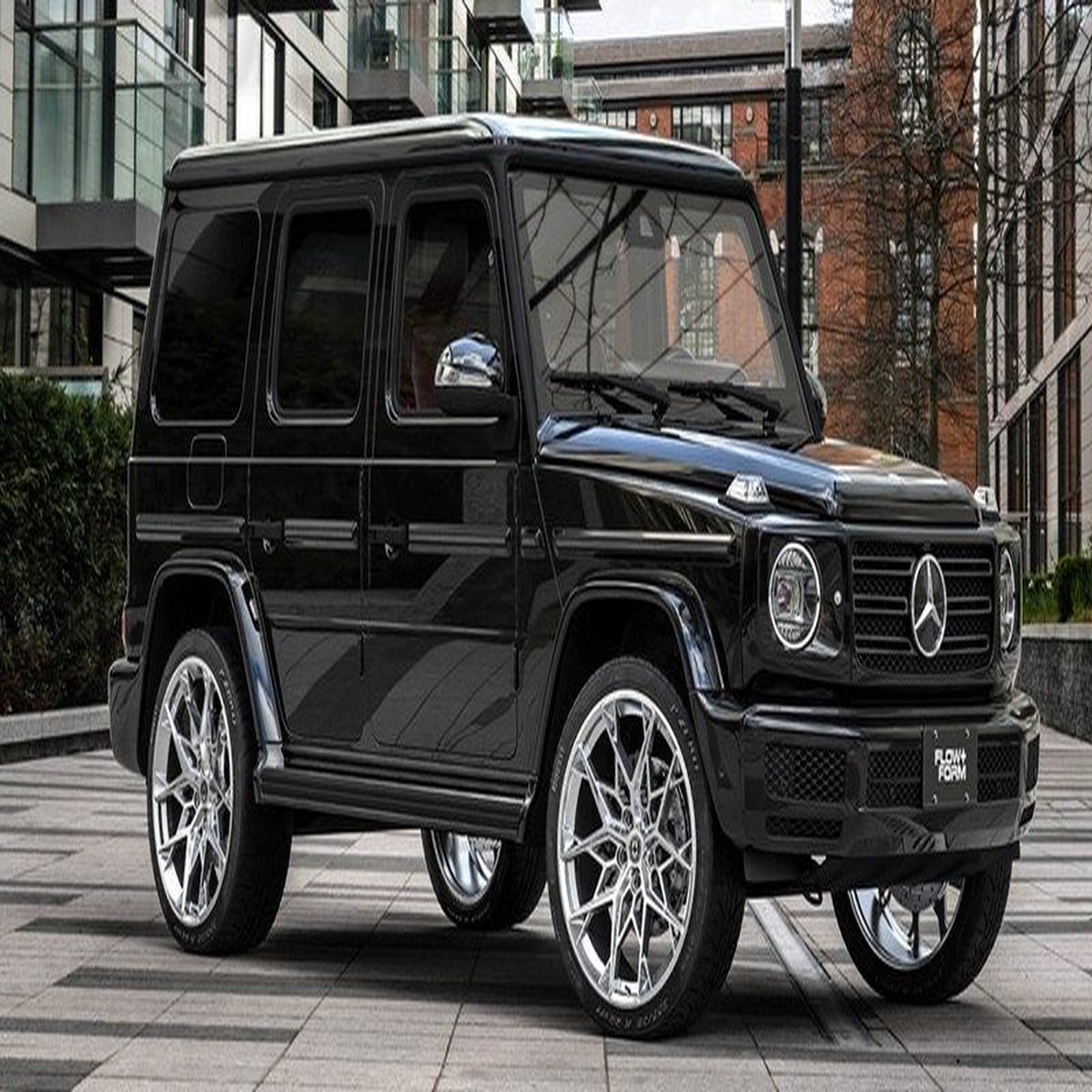 HRE FF10 in Liquid Metal for Black Mercedes-Benz G550