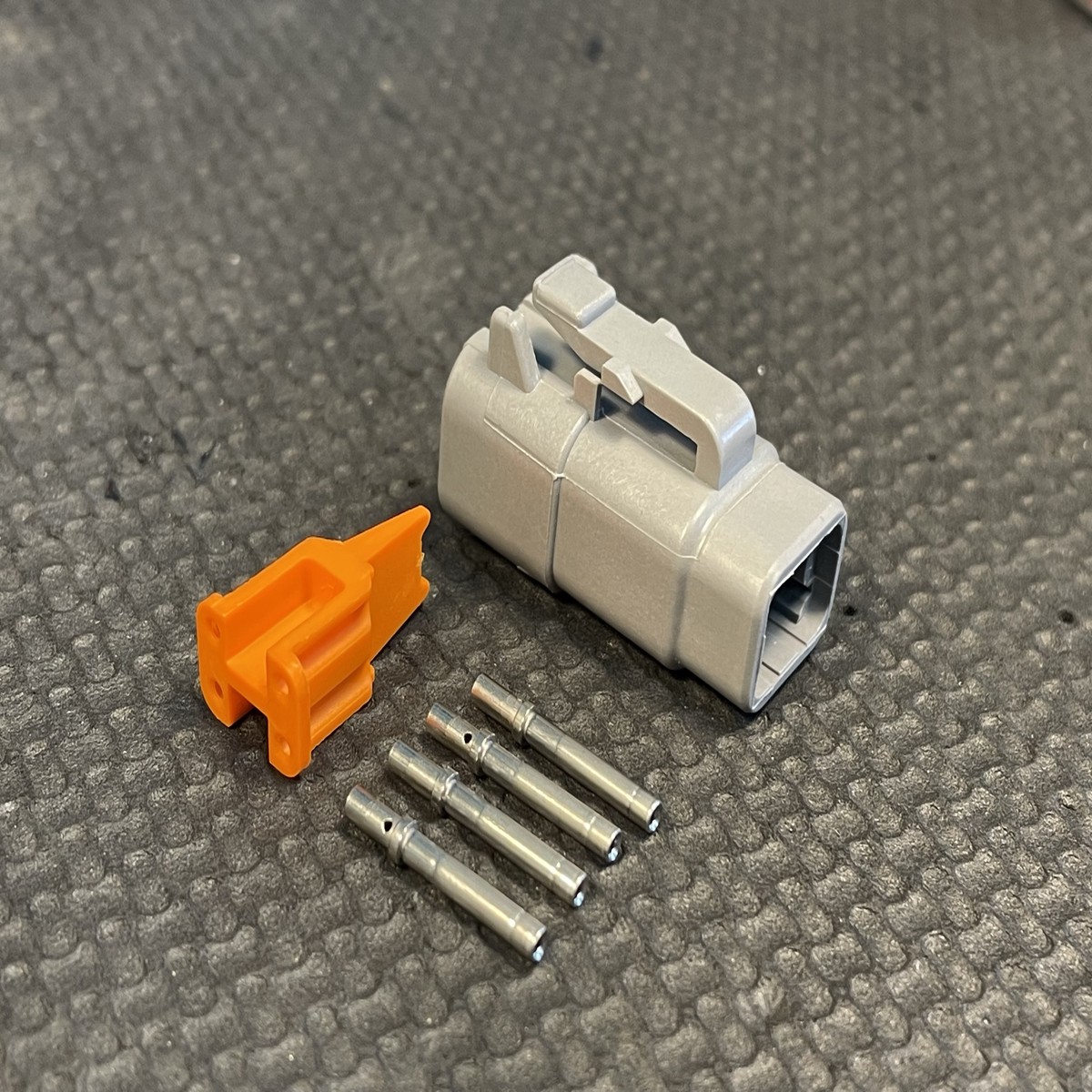 DEUTSCH DTM CONNECTOR KIT  4 Pin Half Kit
