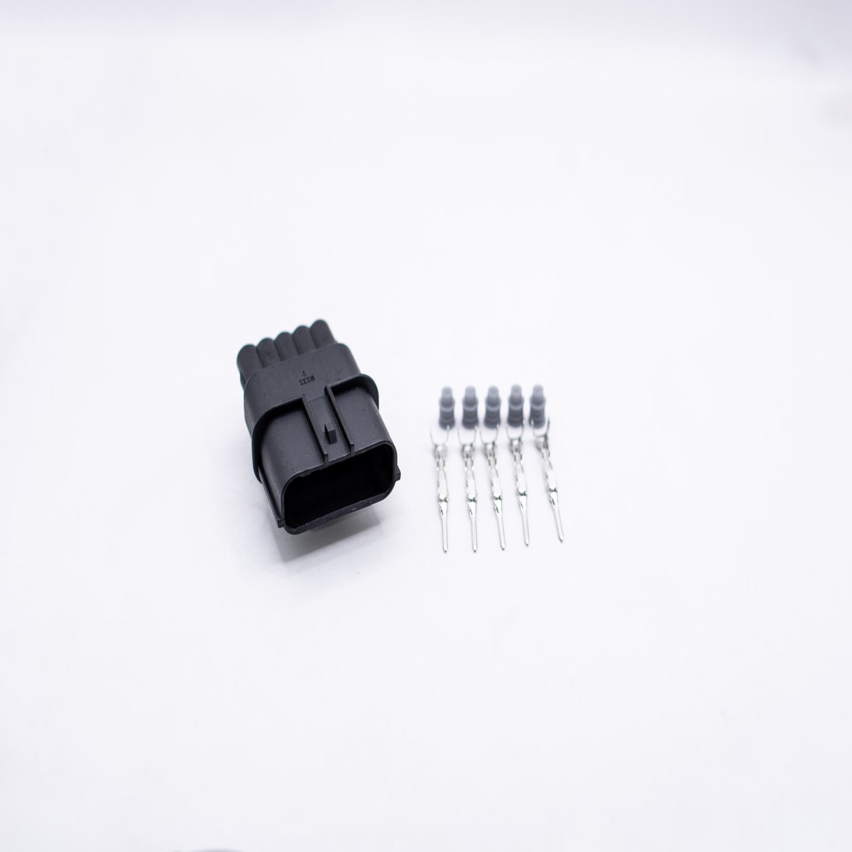 Sumitomo HX040-5P Connector