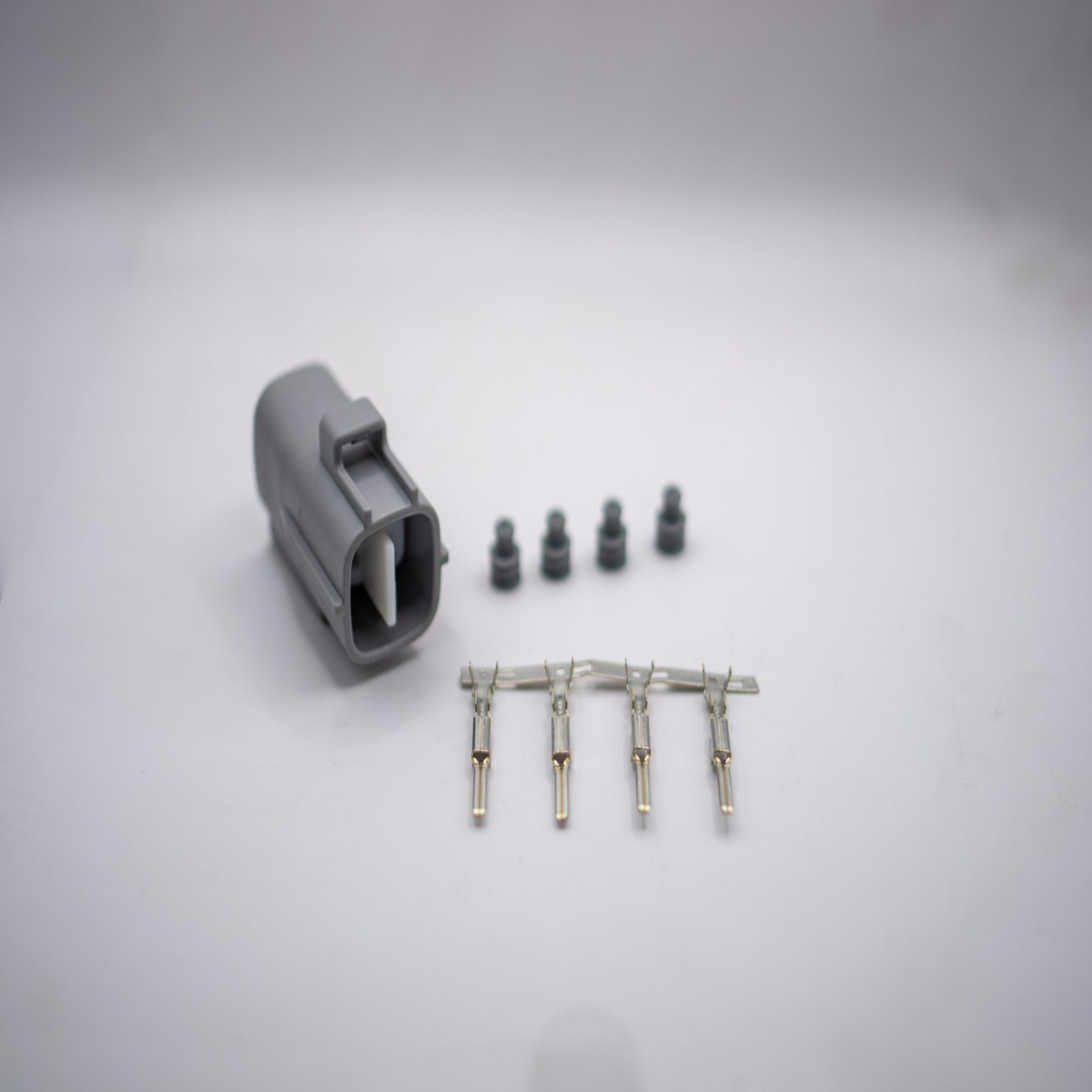 Sumitomo TS090-4P-4 Connector
