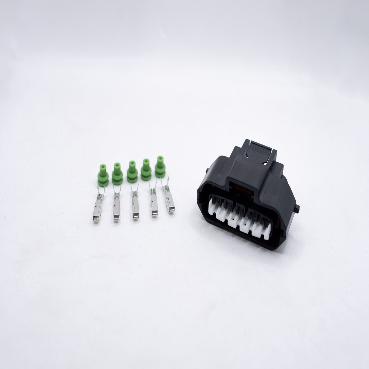 Yazaki 090II-5S-1 Connector
